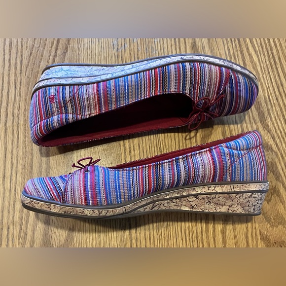 Grasshoppers Ortholite Slip-On Shoes, Sz. 9W, Multi-Color Striped, Cork Wedge - Picture 6 of 10